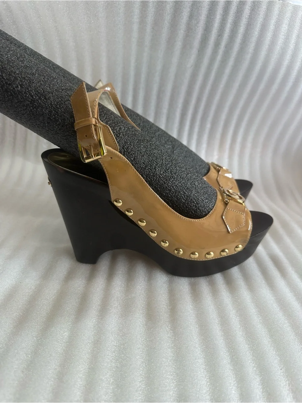Michael Kors Tan Patent Wedge Sandals with Gold Stud Accents